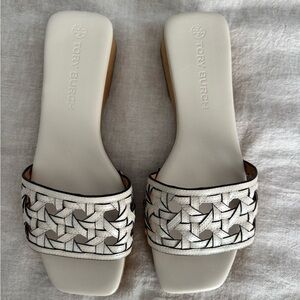 Tory Burch Cream and Black Woven Sandals